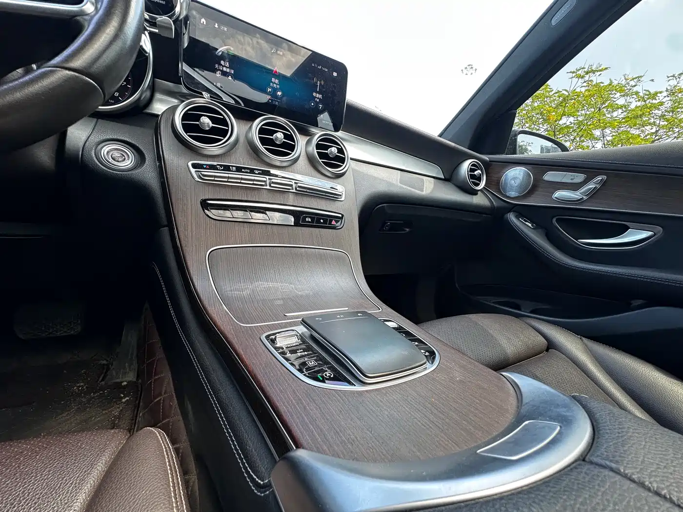 Mercedes-Benz GLC 2021 GLC 300 L 4MATIC Sporty фото 14