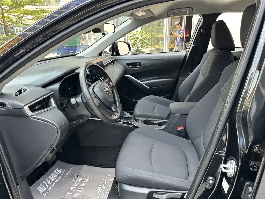 Toyota Corolla Cross 2024 2.0L Smart Hybrid Dual Engine Pioneer Edition фото 15
