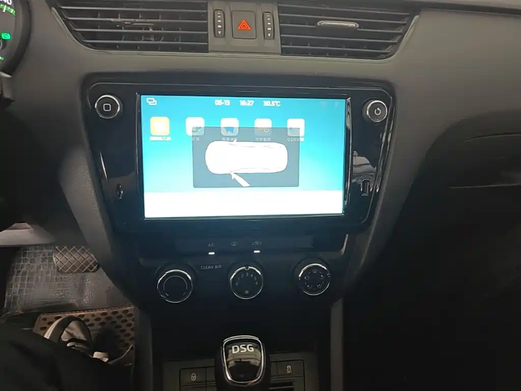 Škoda Octavia 2018 Model Wagon TSI230 DSG Comfort Edition фото 13
