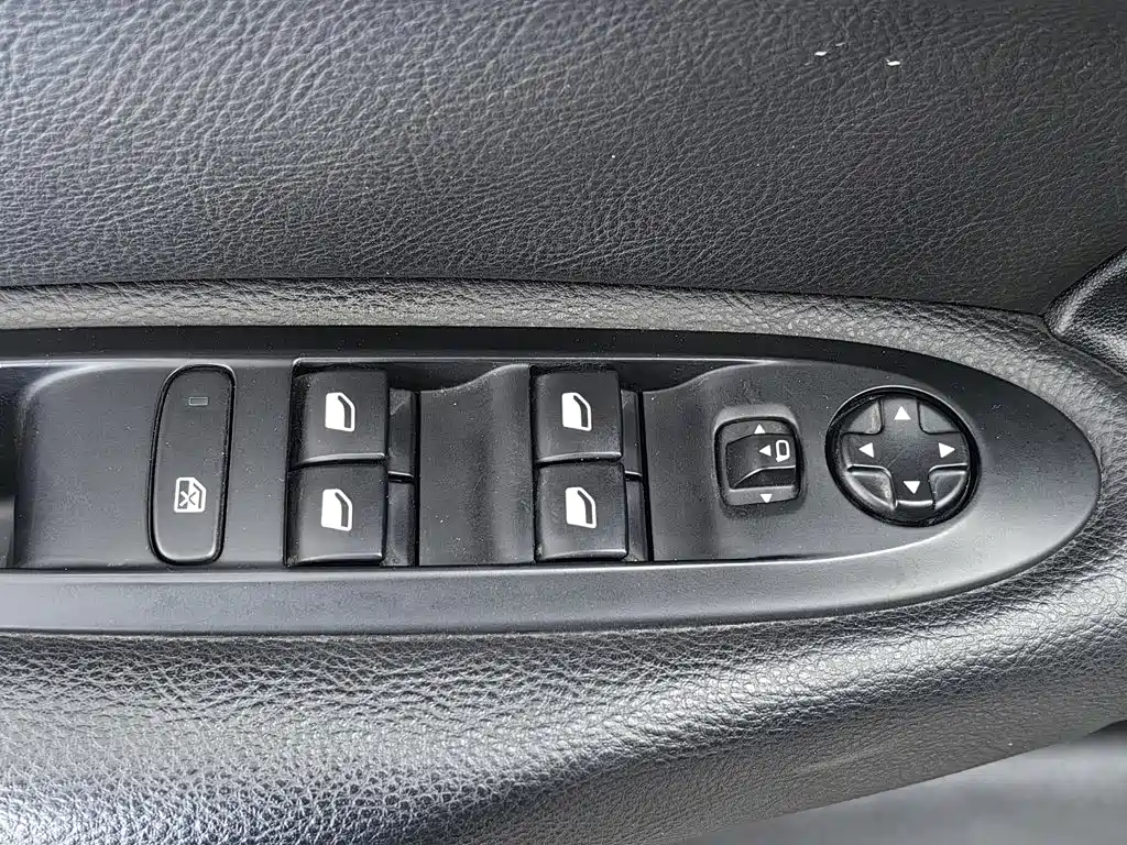 Photo 9 - Citroën C4L