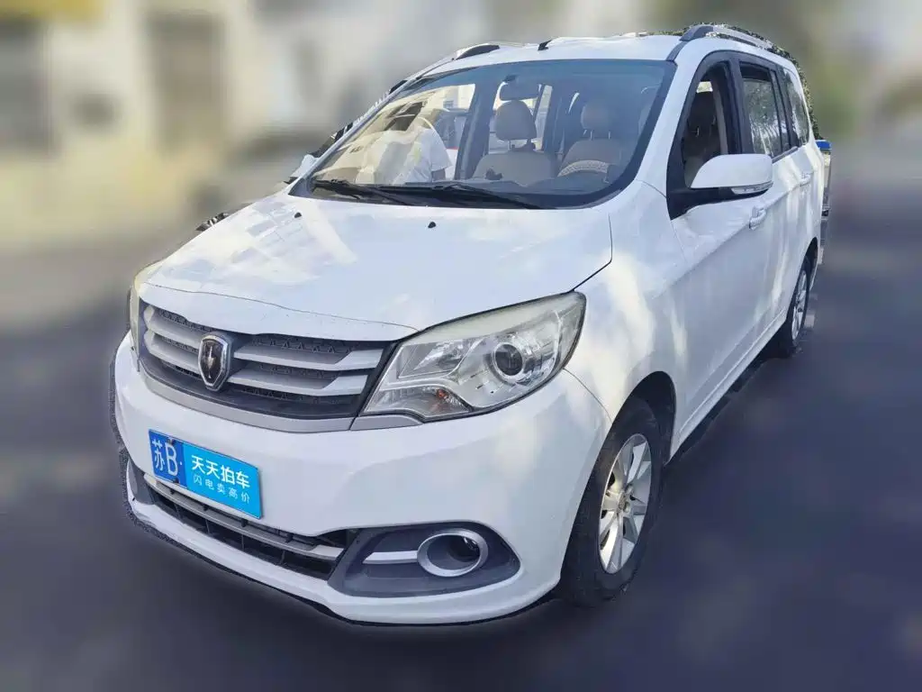 Jinbei Huachen Jinbei 750 2016 2015 1.5L Luxury