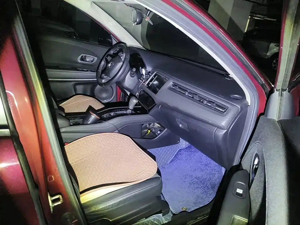Photo 13 - Honda Vezel