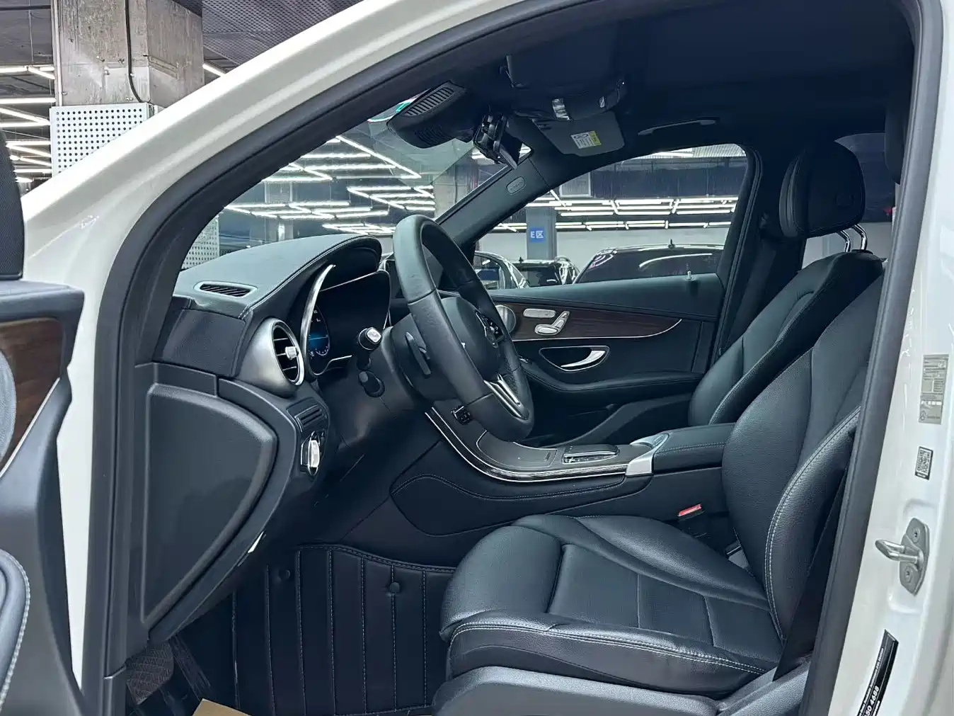 Mercedes-Benz GLC 2021 GLC 300 L 4MATIC Luxury фото 4