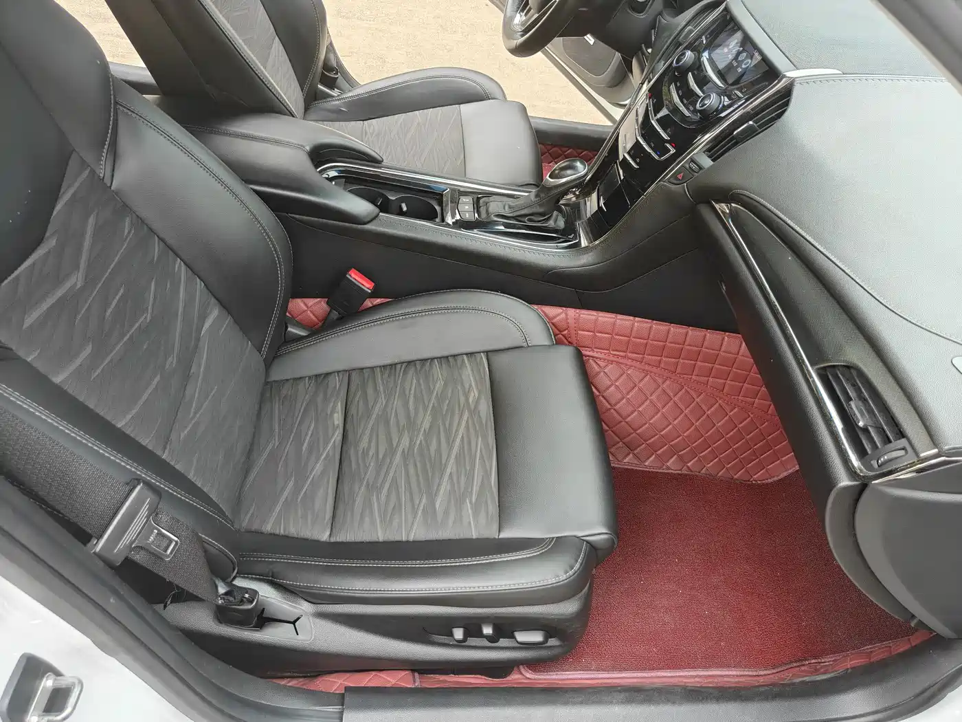 Cadillac ATS-L 2017 28T Technology фото 8
