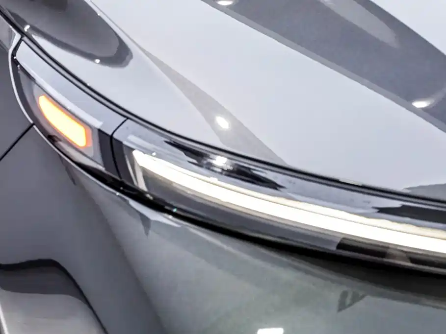 Li Auto Li L8 2025 2025 Max Smart Renewal Edition