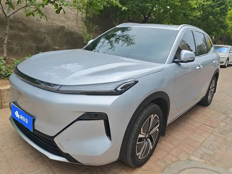 Geely Galaxy Galaxy Starship 7 EM-i 2025 Model 120km Explorer+ Edition