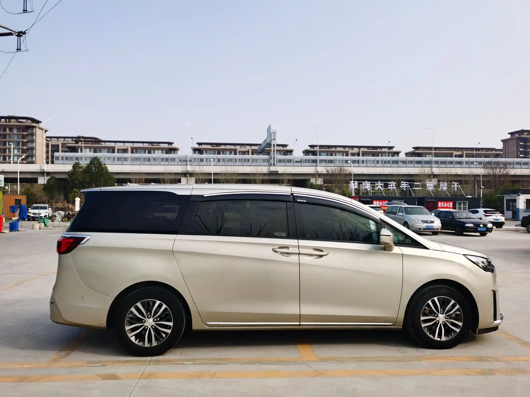 Фото 6 - Buick GL8