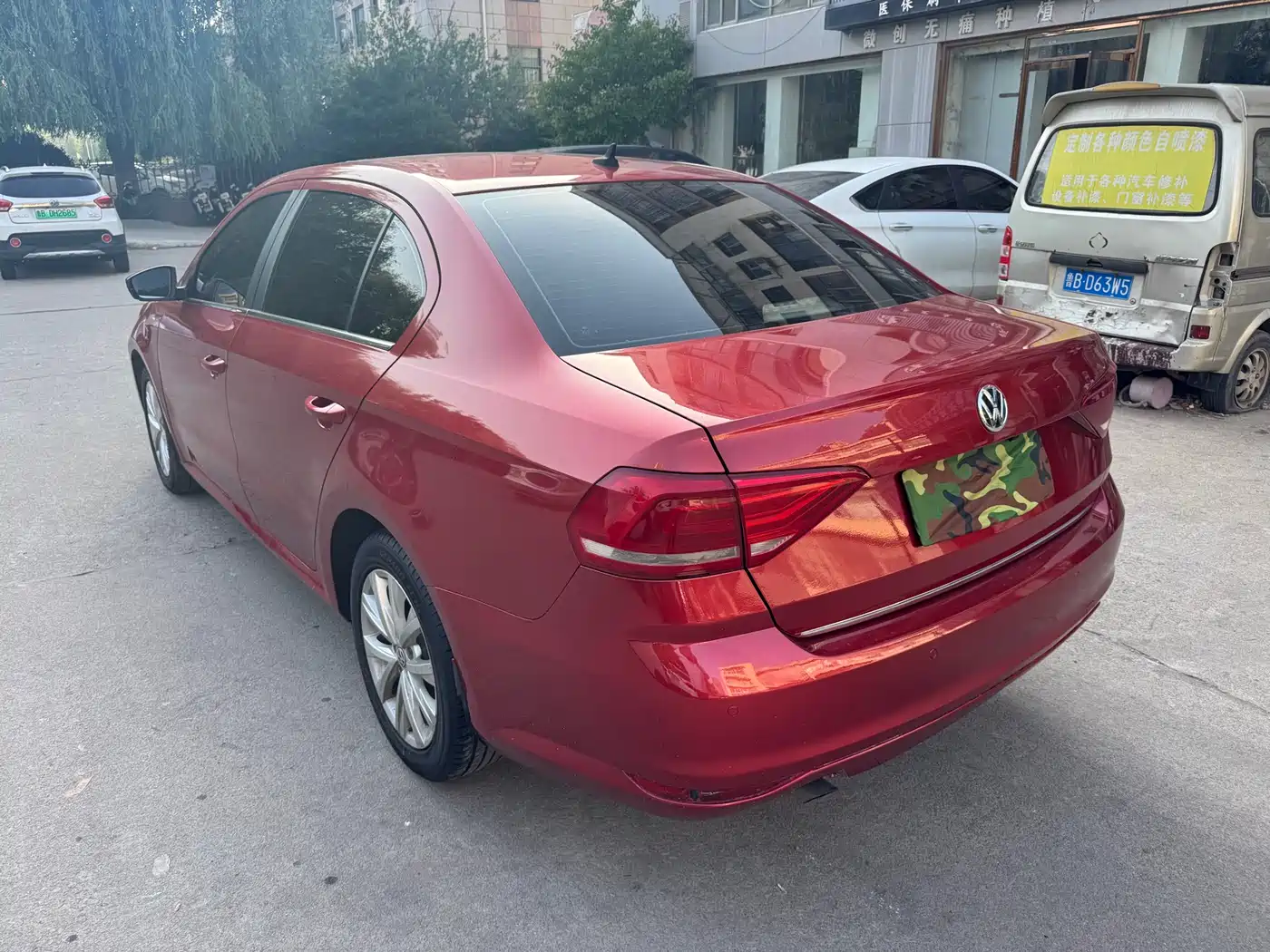 Volkswagen Lavida 2017 1.6L Automatic Comfort Edition фото 6