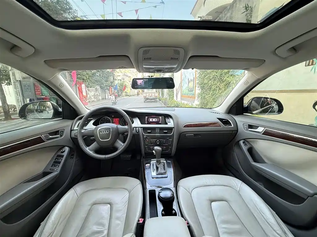 Audi A4L 2012 2.0 TFSI Auto Comfort фото 5