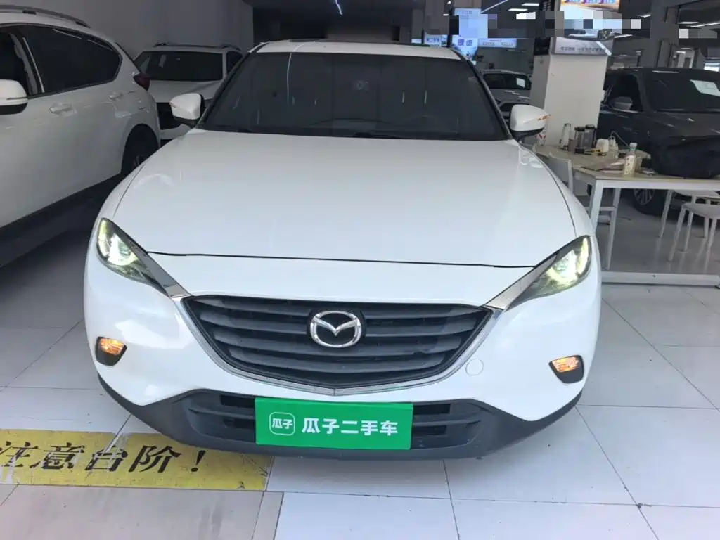 Photo 3 - Mazda CX-4