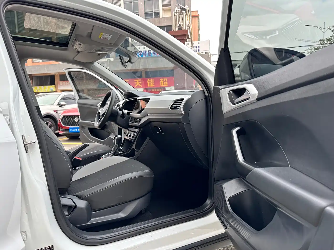 VOLKSWAGEN EXPLORING THE SHADOW