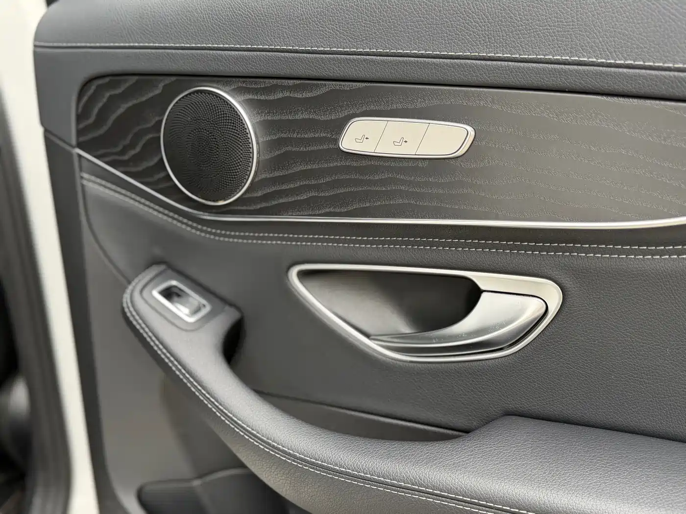 Mercedes-Benz C-Class 2017 Facelift C 200 L Sport Edition фото 16