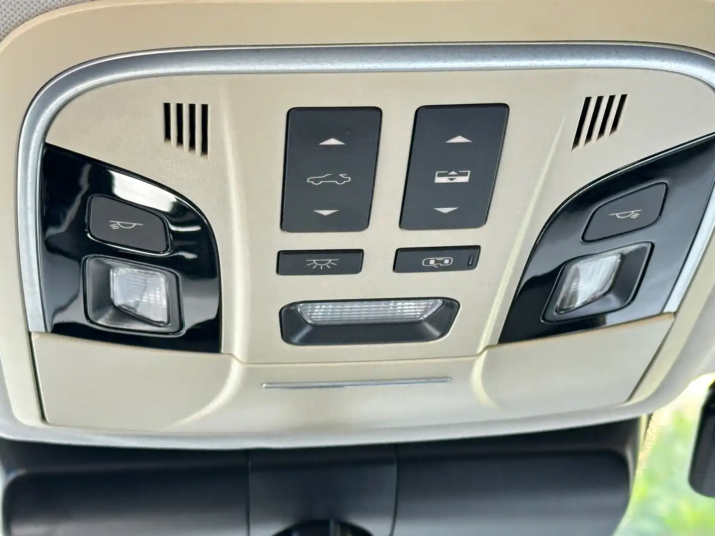 Photo 12 - Haval H6