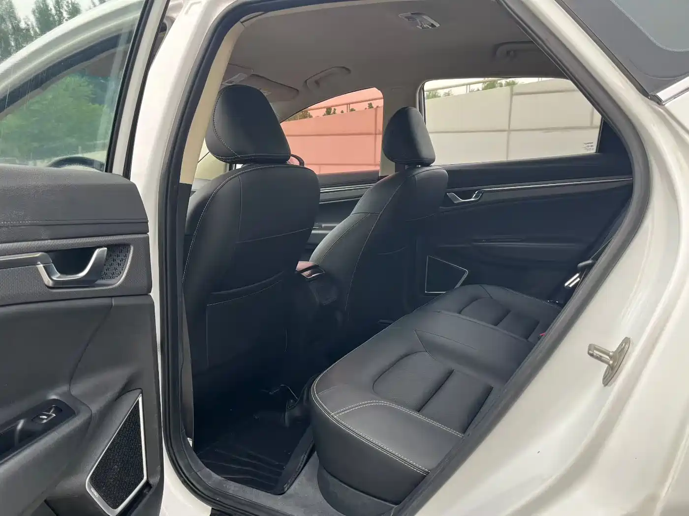 Photo 7 - Geely Emgrand GS