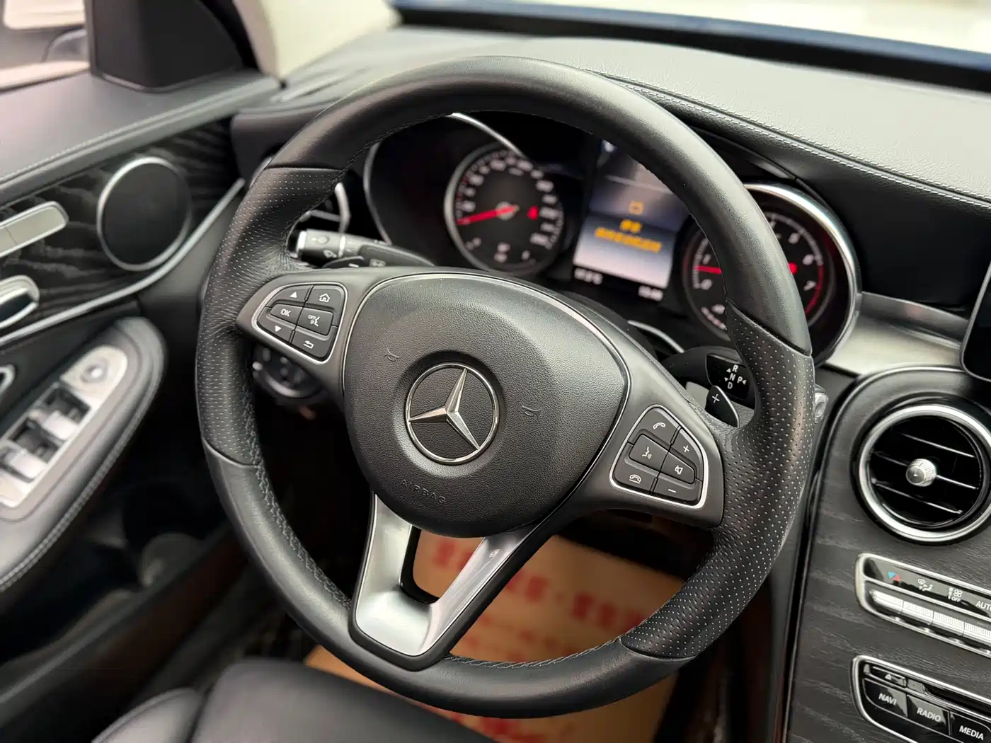 Mercedes-Benz C-Class 2017 Facelift C 200 L Sport Edition фото 14