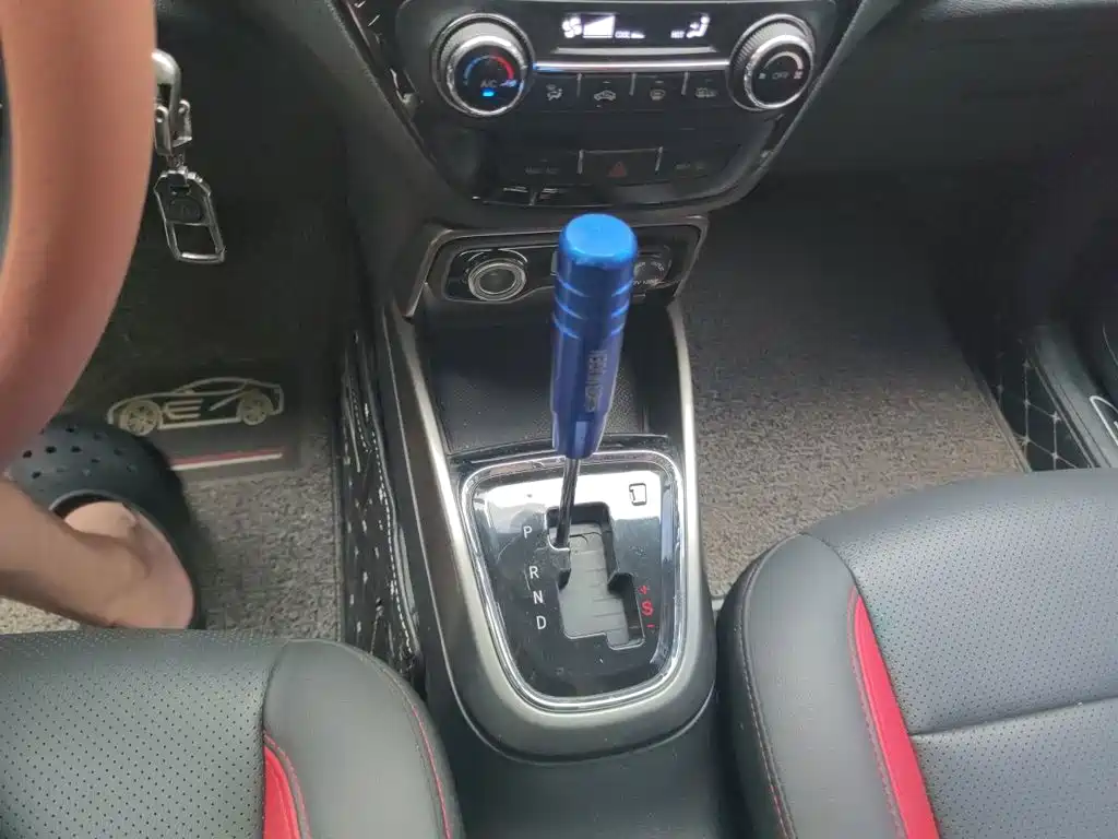 Changan CS15 2016 2016 1.5L Automatic Luxury
