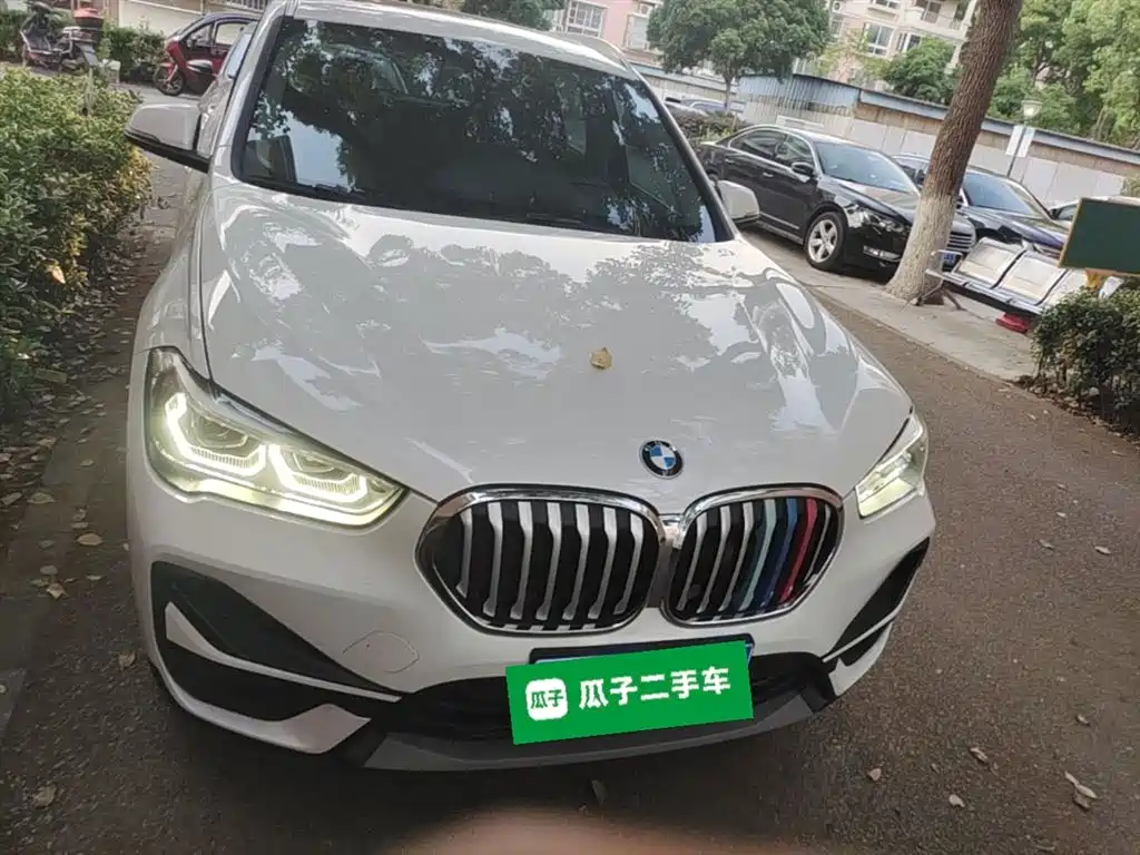 BMW X1 2022 sDrive25Li Leading фото 3