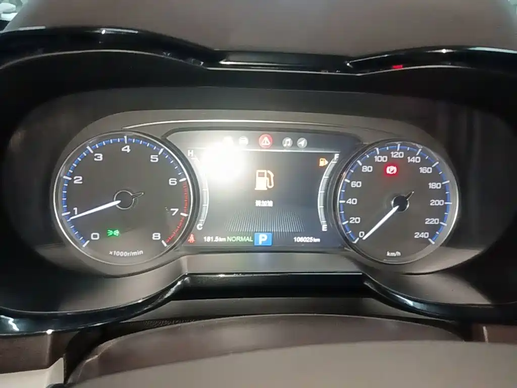 GAC Trumpchi Trumpchi GS8 2017 2017 320T 2WD Luxury Smart Connect (7-seater)