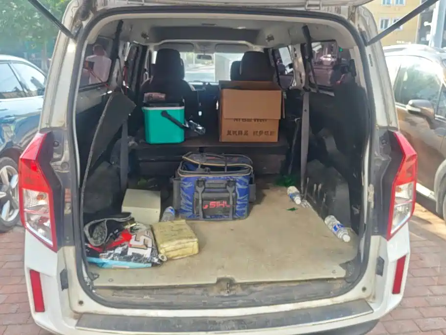 Photo 4 - Wuling Motors Wuling Journey