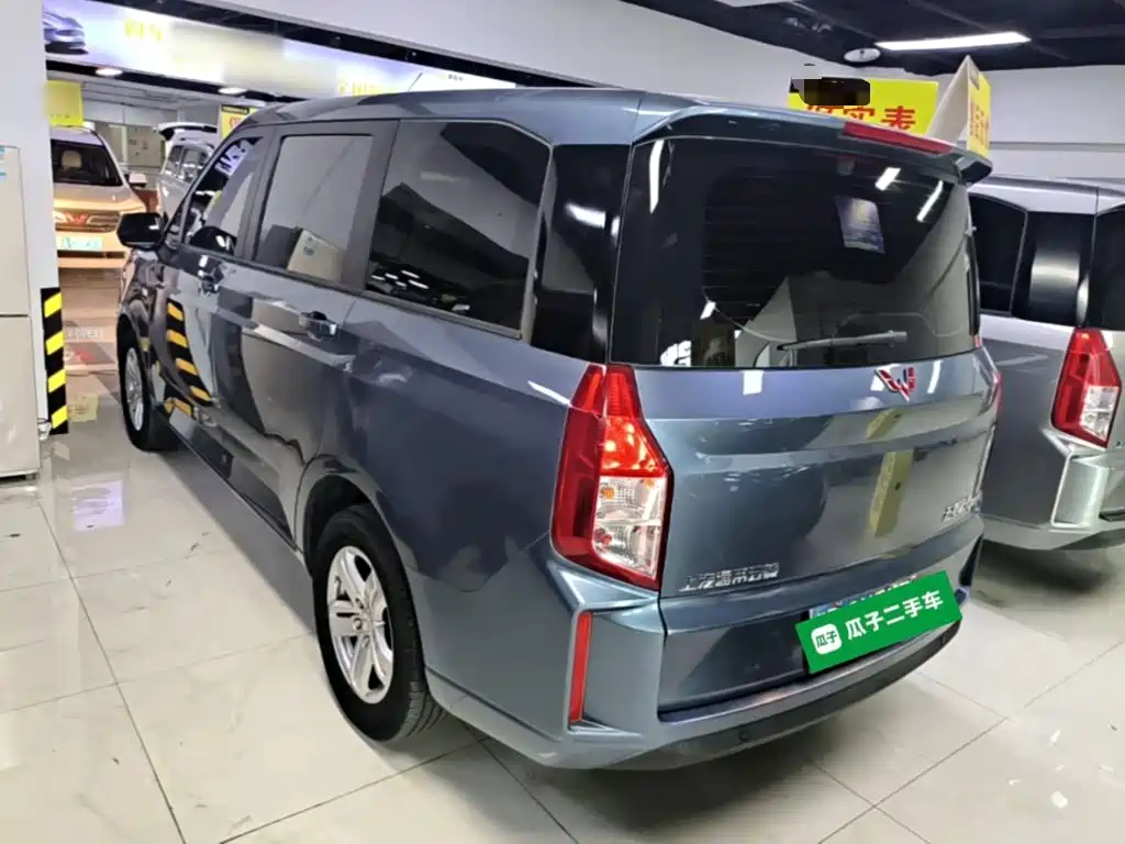 Wuling Motors Wuling Hongguang PLUS 2020 2019 1.5T Manual Luxury 7-seater