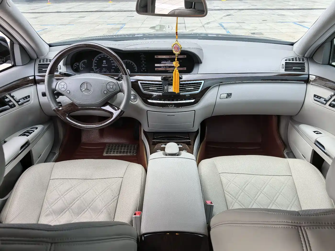 Mercedes-Benz S-Class 2012 S 300 L Luxury Grand Edition фото 14