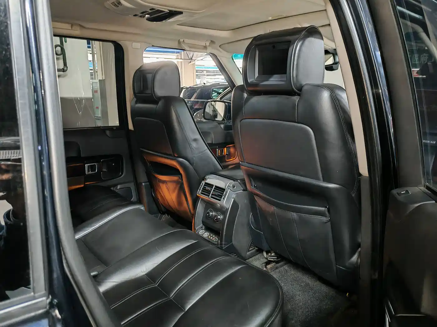 Land Rover Range Rover 2012 5.0 NA V8 фото 6
