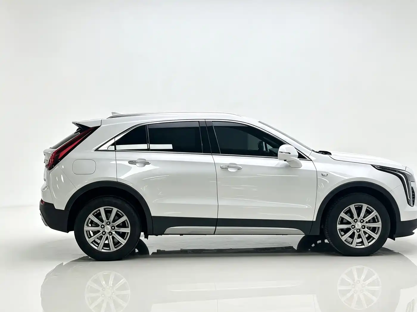 Фото 5 - Cadillac XT4