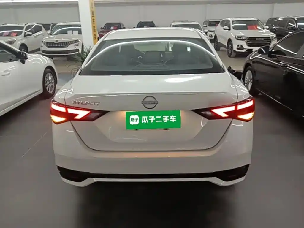 Фото 6 - Nissan Sylphy