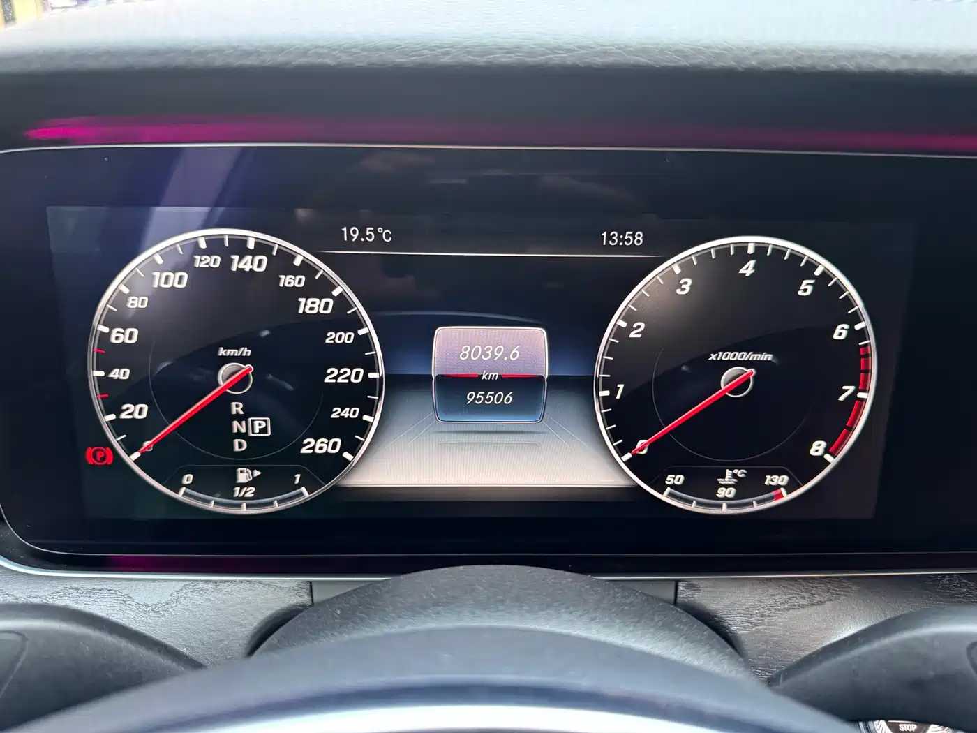 Mercedes-Benz E-Class 2016 E 300 L Sport Fashion Type фото 15