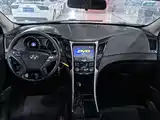 Photo 6 - Hyundai Sonata
