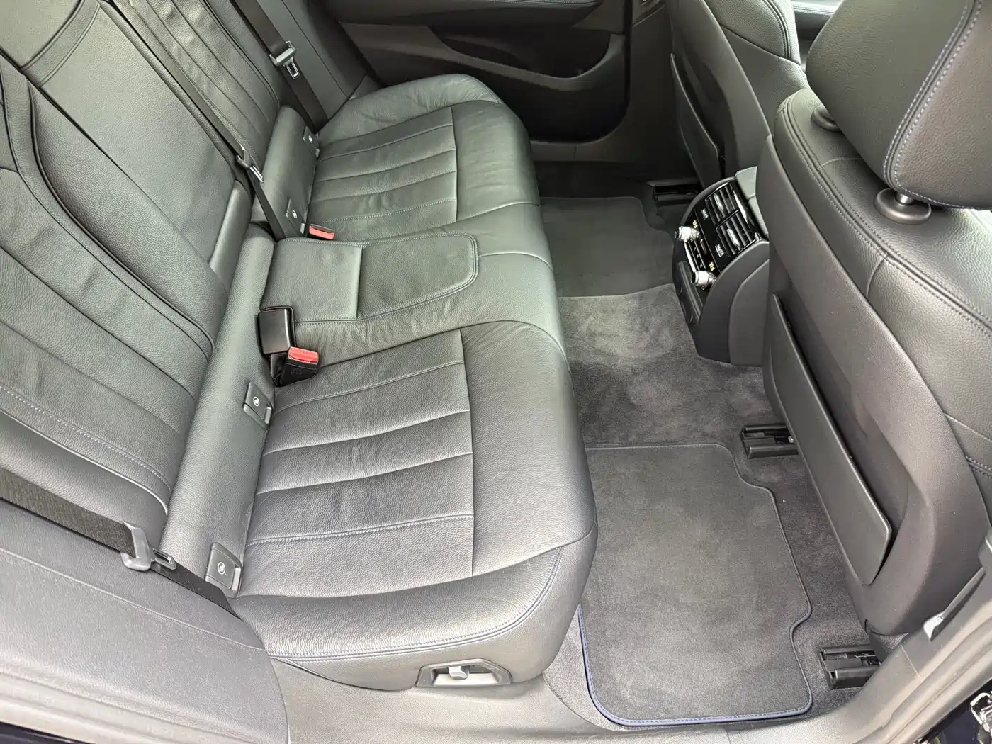 BMW 6 Series GT 2018 630i M Sport Package фото 22