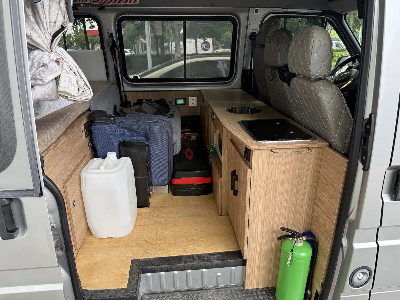 Jiangling Tesun 2022 2021 2.8T Space King Taurus Edition Short Wheelbase Medium-high Roof 6-seater Diesel China VI JX493