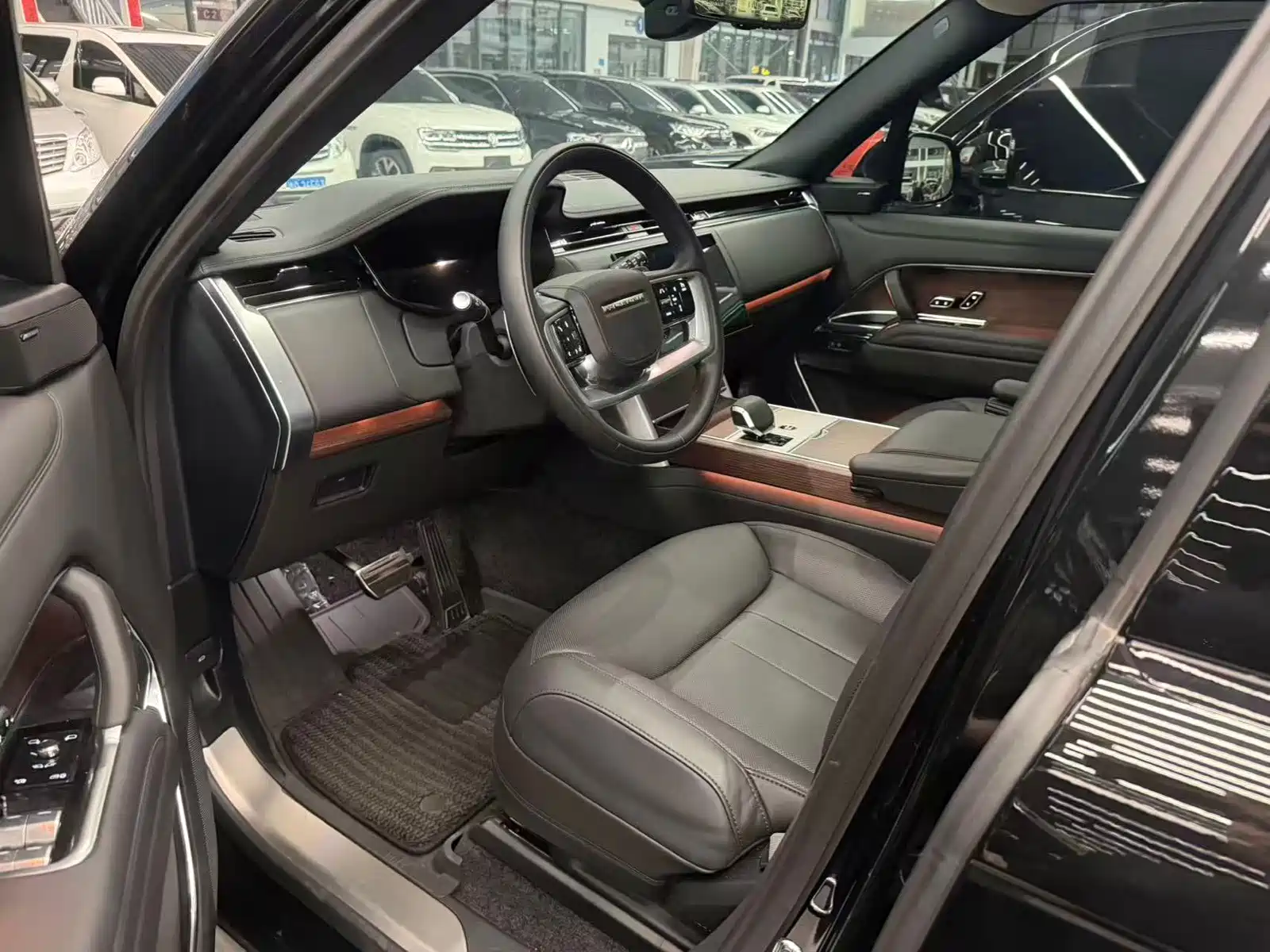 Фото 3 - Land Rover Range Rover