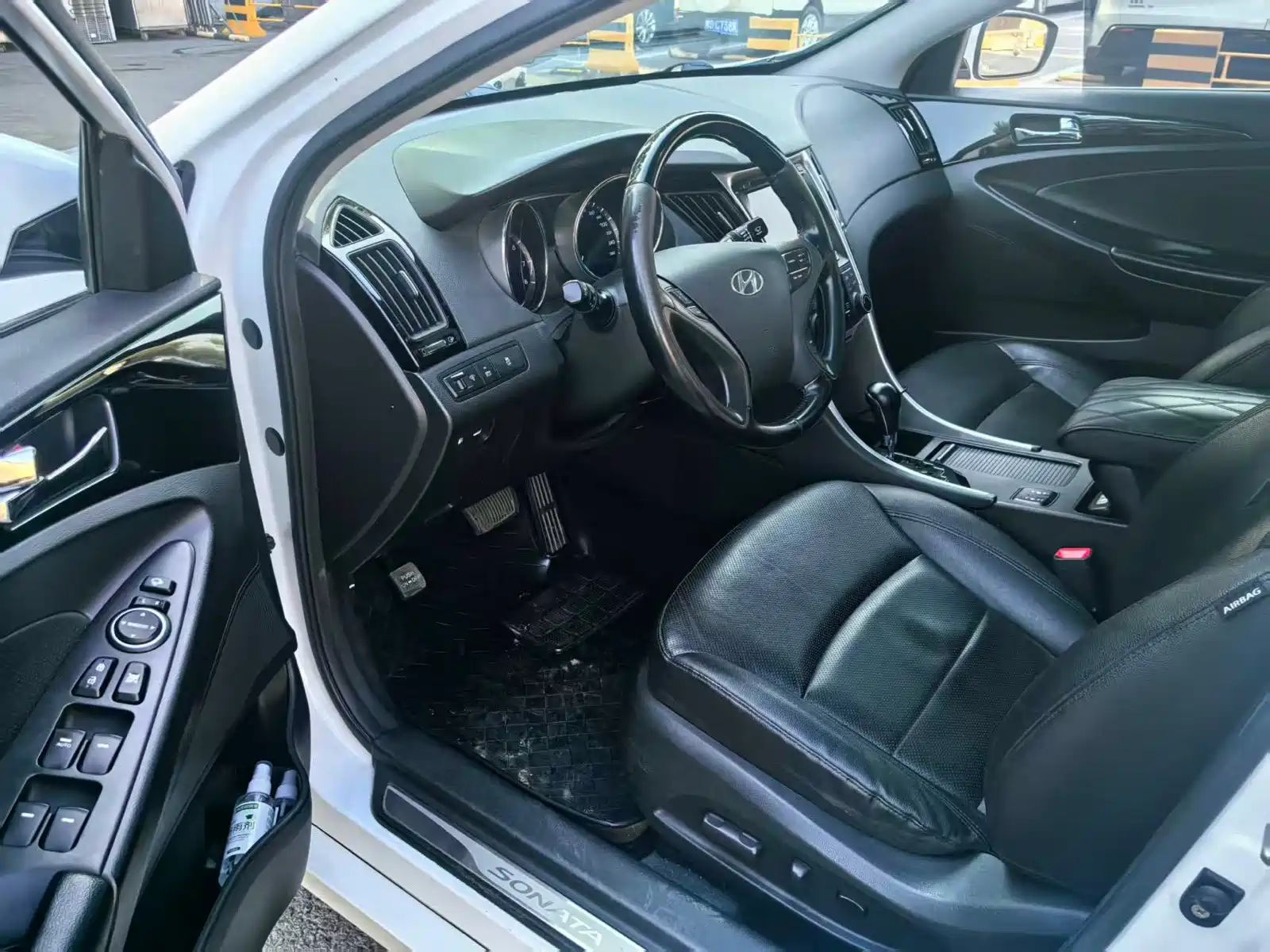 صورة 12 - Hyundai Sonata