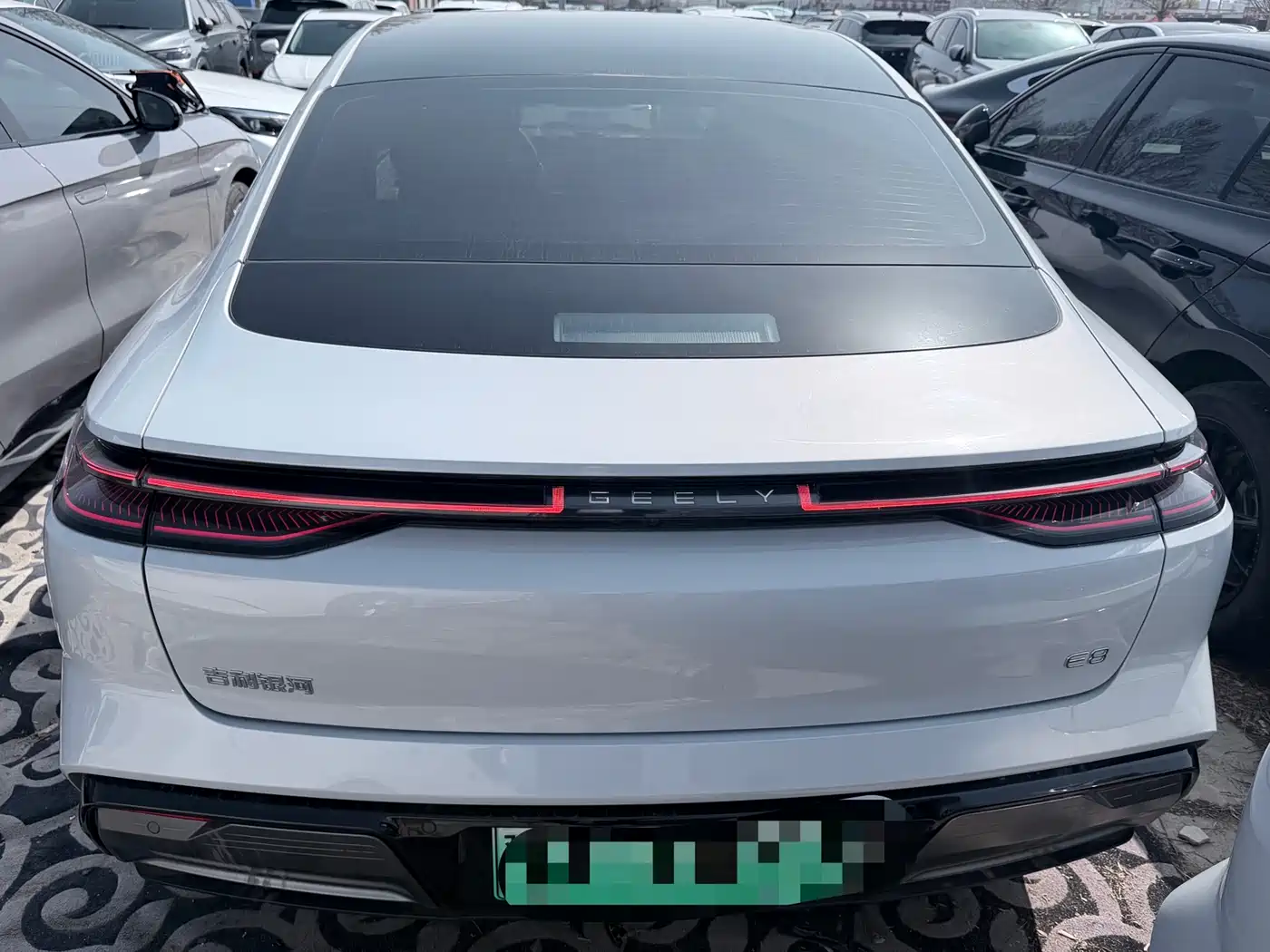 GEELY GALAXY GALAXY E8