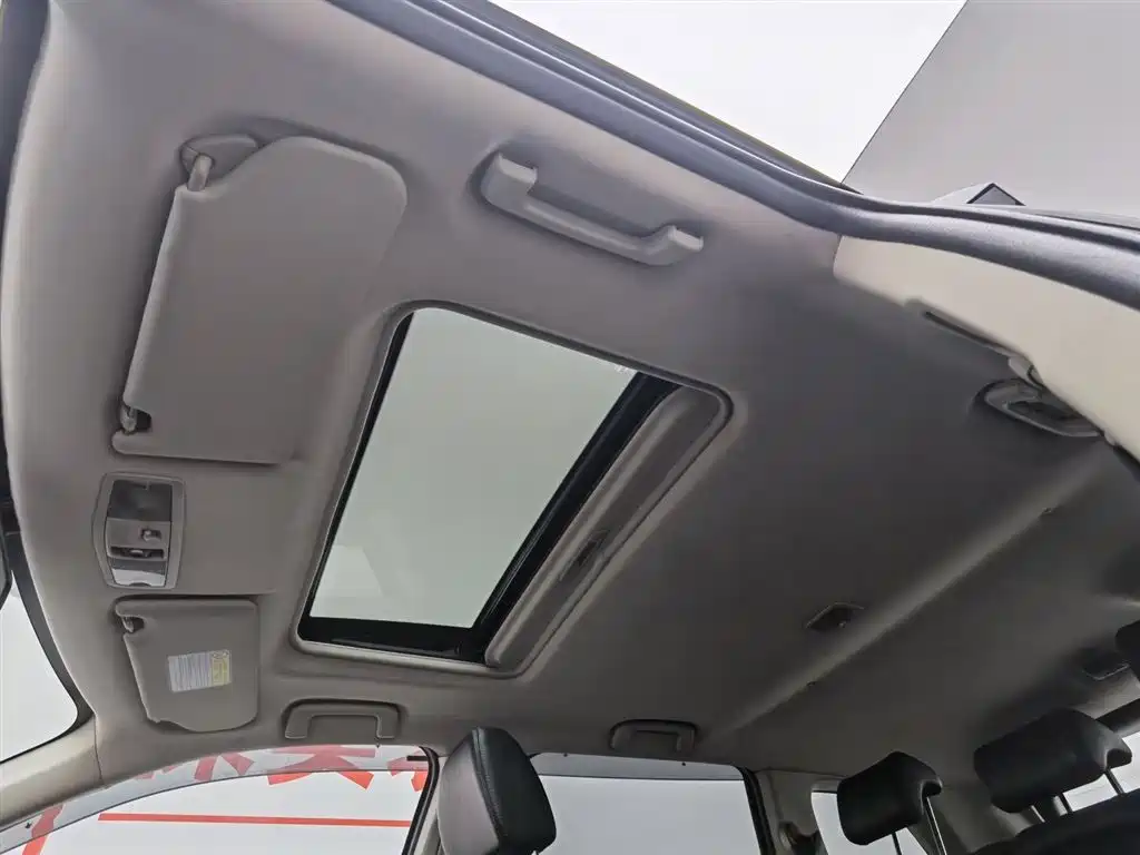 Mitsubishi Outlander (Import) 2016 2.4L 4WD Elite 5-seater фото 14