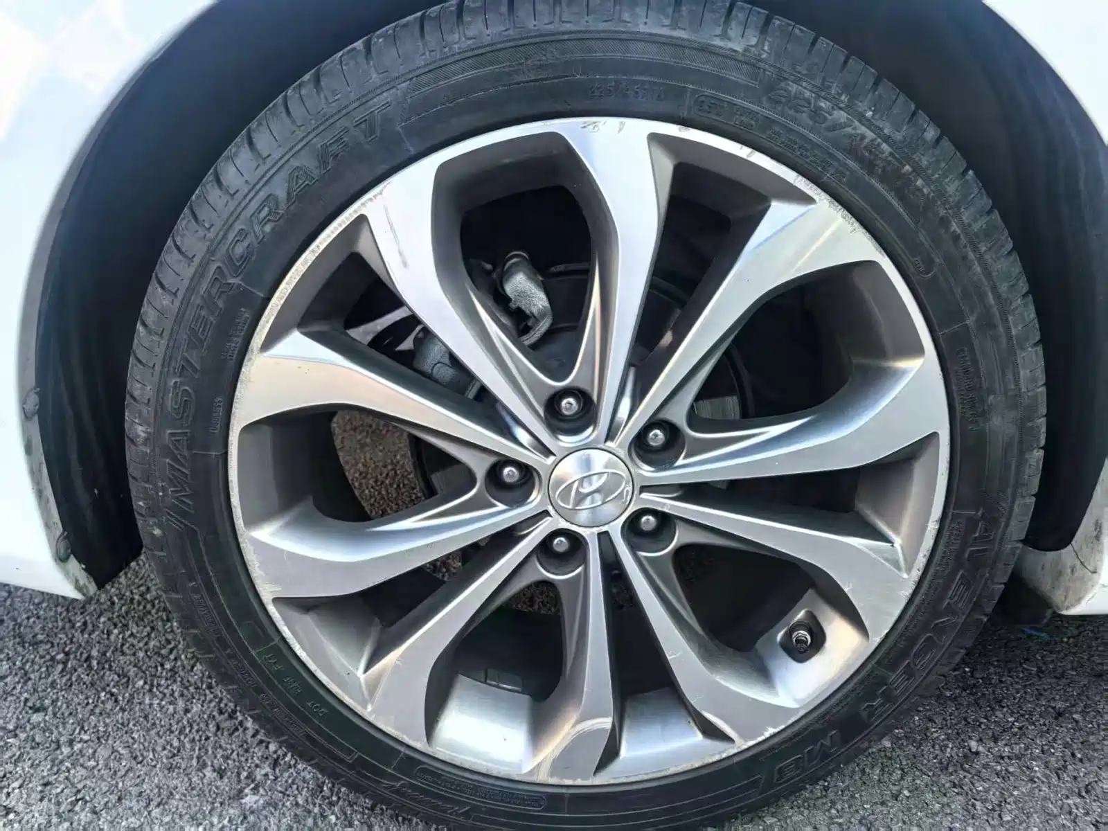 صورة 20 - Hyundai Sonata