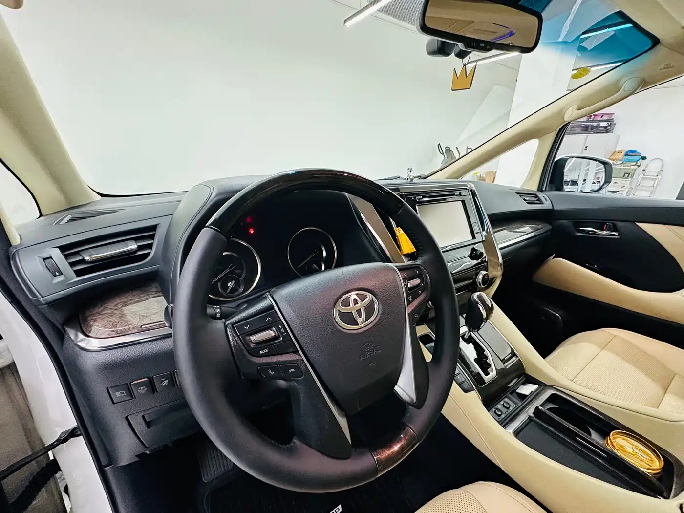 Toyota Alphard 2018 Facelift 3.5L Premium Edition фото 13