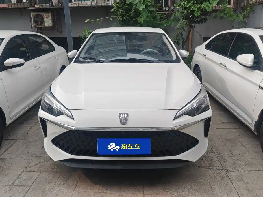 Фото 2 - Roewe i5
