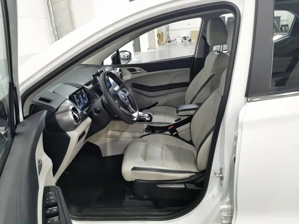 BYD Yuan Pro 2022 2021 401KM Luxury Model