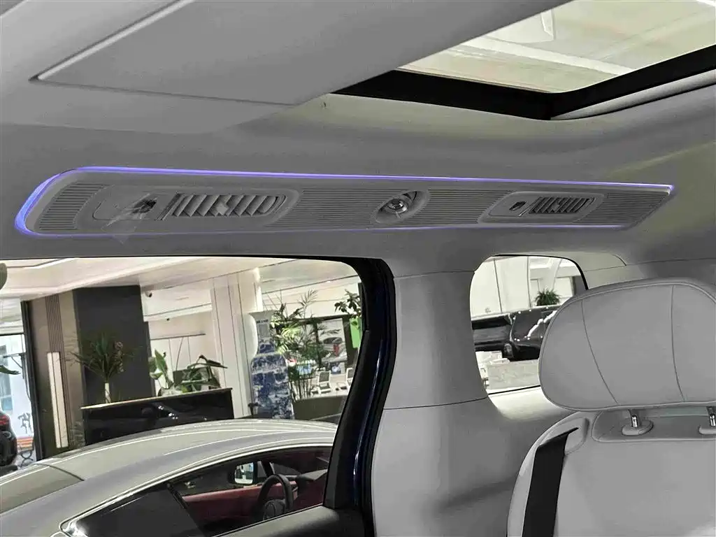 Voyah Auto Voyah Dreamer 2026 2025 PHEV 4WD Kunpeng Premium Edition