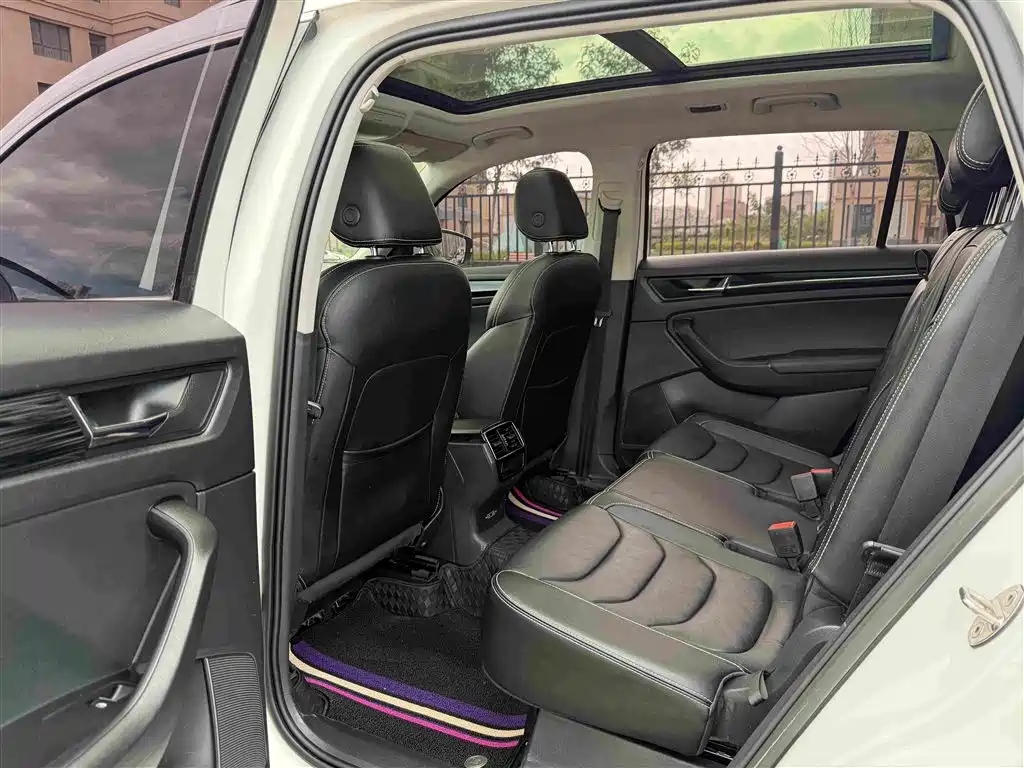 Škoda Kodiaq 2018 Facelift TSI330 7-seat 2WD Luxury Tech Edition фото 8