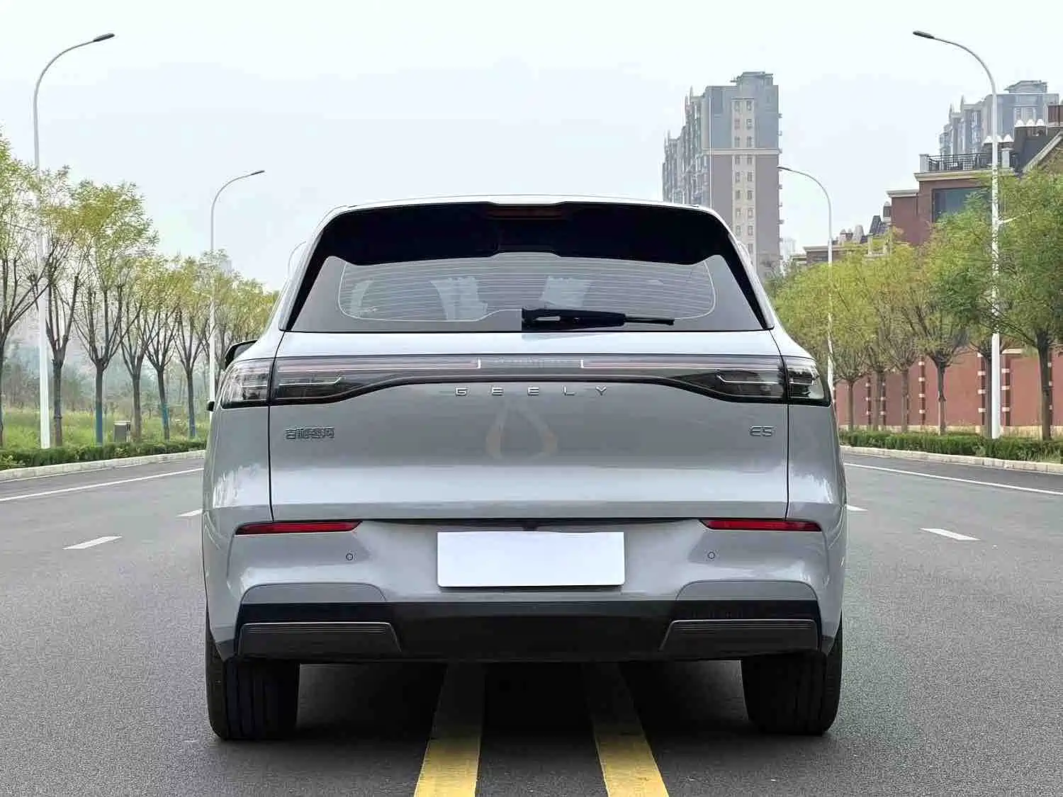 Фото 7 - Geely Galaxy Galaxy E5