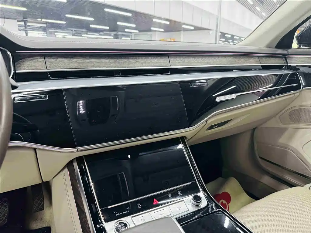 Audi A8 2023 A8L 55 TFSI quattro Flagship фото 15