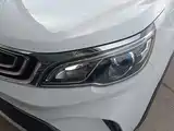 Фото 24 - Geely Vision X3