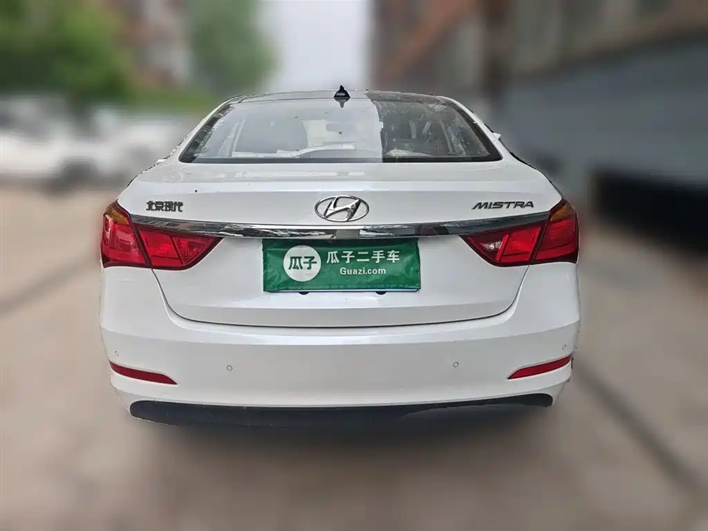 Hyundai Mistra 2016 1.8L Automatic Smart GLS фото 4