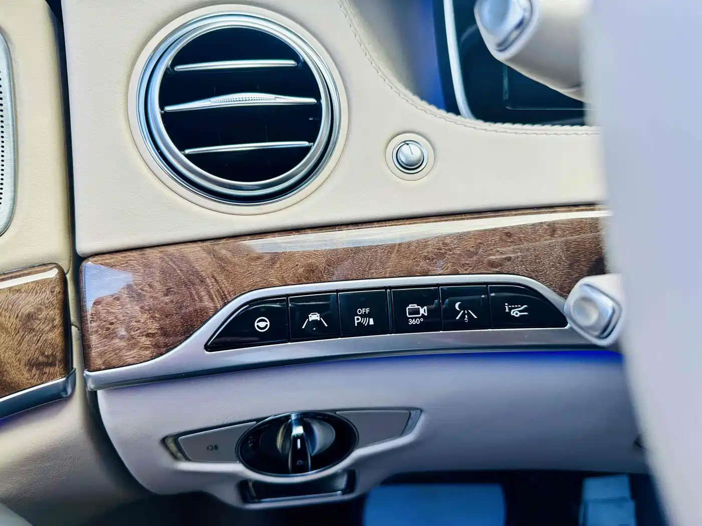Mercedes-Benz Maybach S-Class 2017 S 600 фото 17