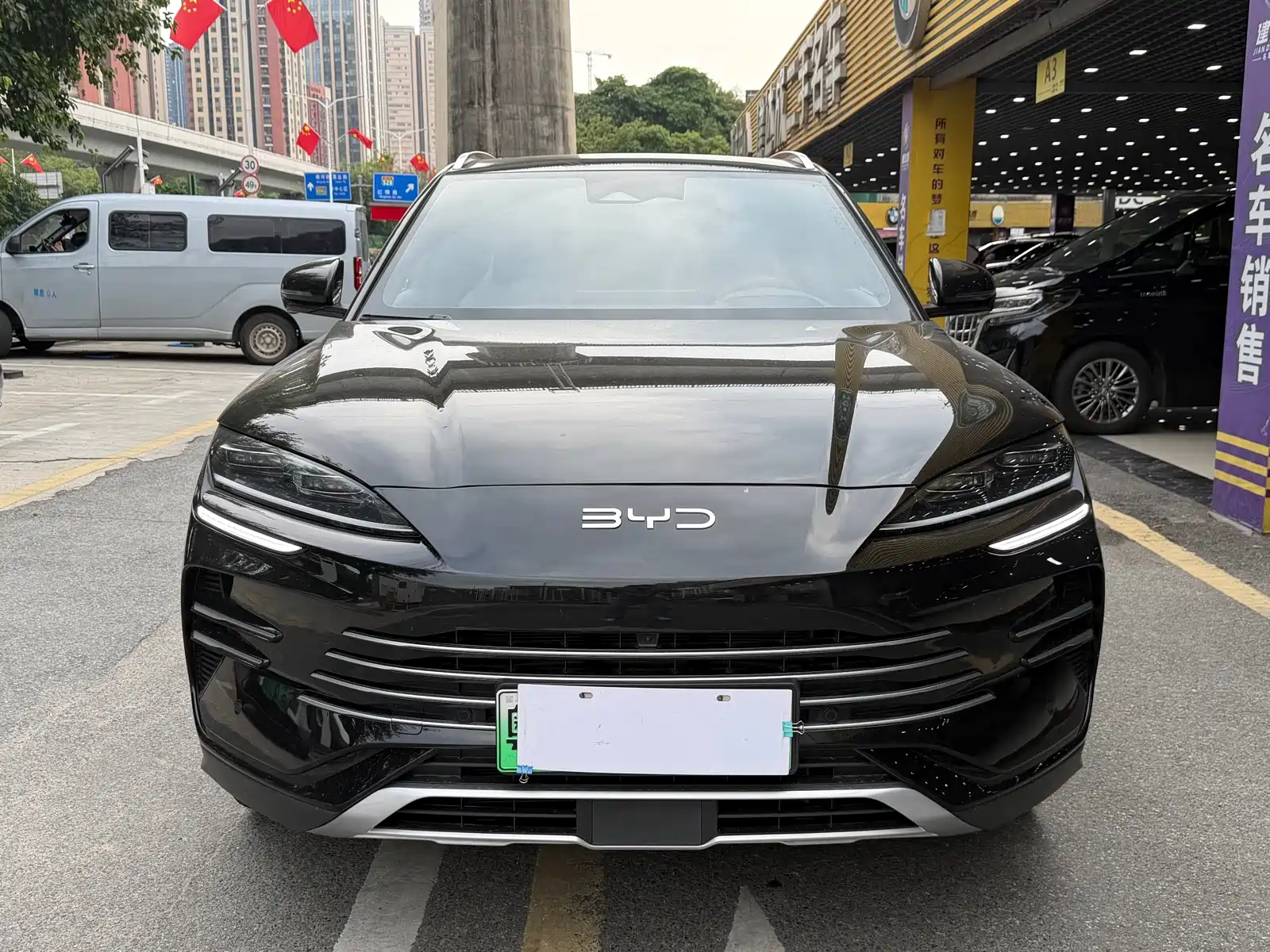 Photo 2 - BYD Song PLUS PHEV