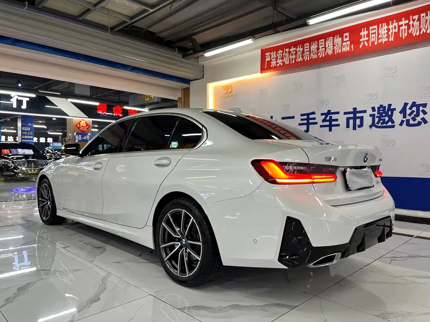 BMW 3 Series 2025 325Li M Sport Package фото 3