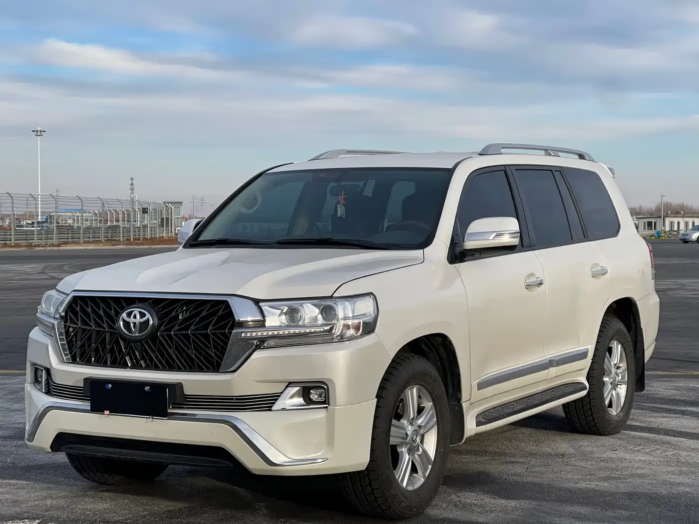 Toyota Land Cruiser (Import) 2015 4.0L V6 Middle East Limited Edition